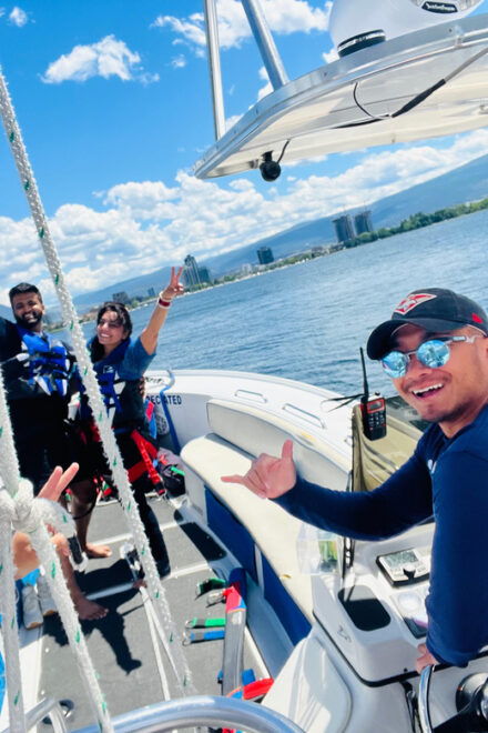 Kelowna: Group Parasailing Tour and Boat Ride - Preparing for the Tour