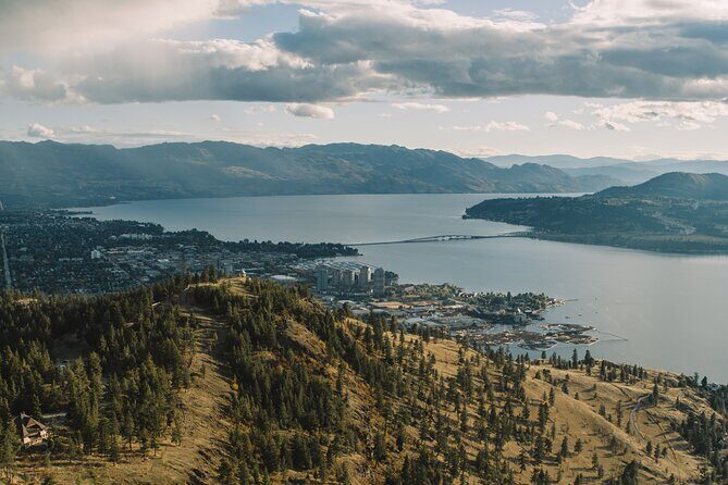 Kelowna Guided Hiking Experience - An Introduction to the Kelowna Guided Hiking Experience