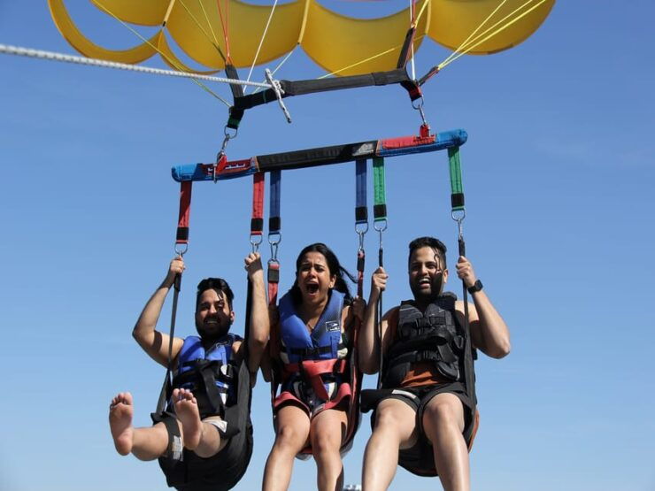 Kelowna: Okanagan Lake Parasailing - Booking Information