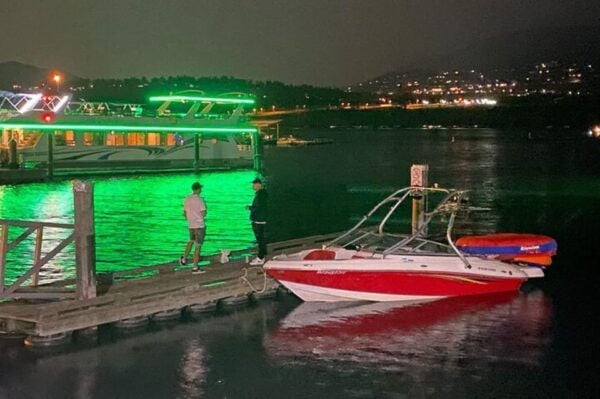Kelowna: Tiki Party Yacht Rental - Safety and Liability