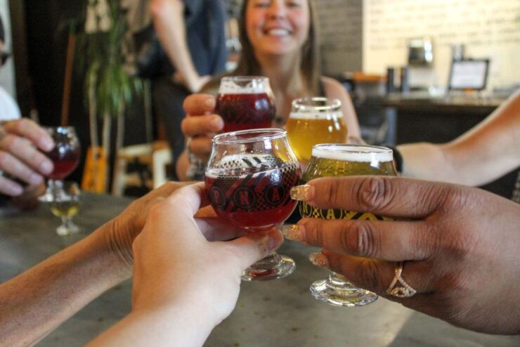 Kelowna: Walking Food Tour With 7 Tastings - Explore Cultural District and Art
