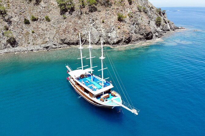 Kemer Bay Blue Cruise From Kemer - Directional Guide