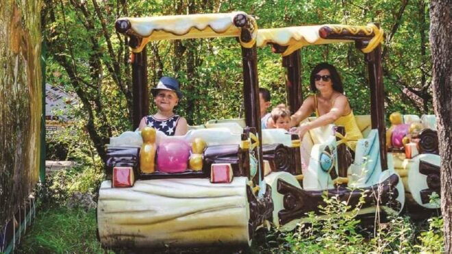 Kemer Dino Park Tour - Dinosaur Exhibit Features