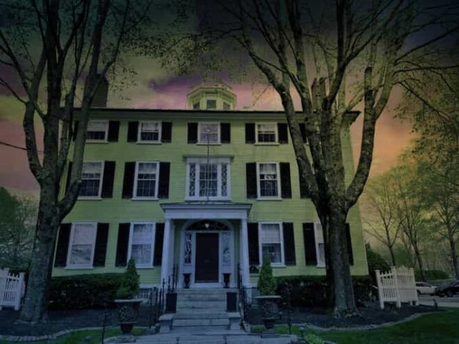 Kennebunkport: Haunted Ghost Walking Tour - Tour Experience