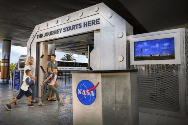 Kennedy Space Center: Chat With an Astronaut With Admission - Common Questions