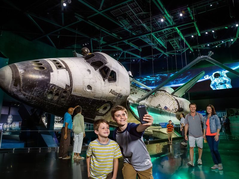 Kennedy Space Center Visitor Complex Ticket - The bus tour and the Saturn V Center