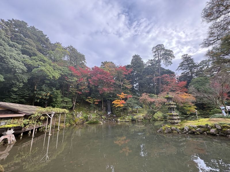 Kenrokuen Garden & Kanazawa Castle Historical Tour - The guide makes a real difference