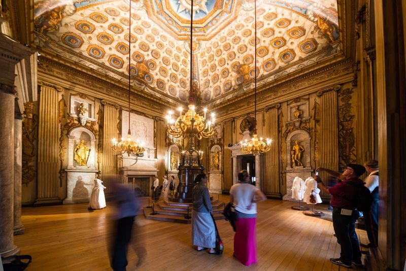 Kensington Palace Ticket in London - The Jewel Room and the smaller details
