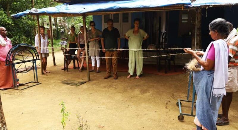 Kerala: Backwater Village Punting Boat Cruise with Lunch - Good To Know