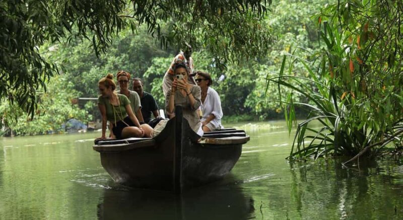Kerala: Backwater Village Punting Boat Cruise with Lunch - What the Reviews Highlight