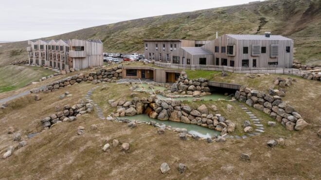 Kerlingarfjöll: Highland Baths Admission - Geothermal Bath Facilities