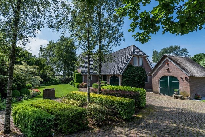 Keukenhof: Cheese and Tulips Tour of Holland - Amsterdam - Dairy Farm Visit