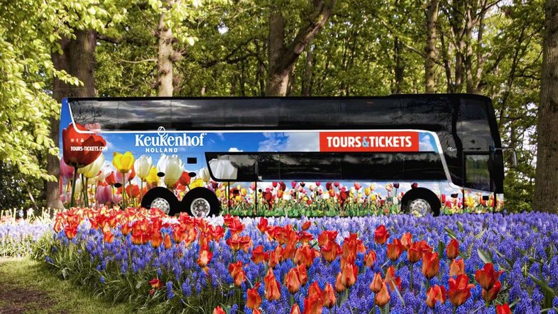 Keukenhof Entry, Transfer & Lovers Canal Cruise Amsterdam - The useful details at a glance
