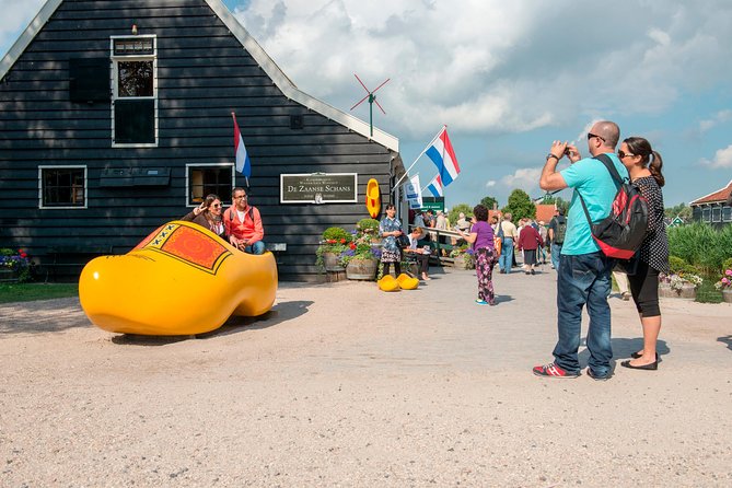 Keukenhof Gardens and Zaanse Schans Windmills Guided Day Tour From Amsterdam - Tour Highlights and Positive Reviews