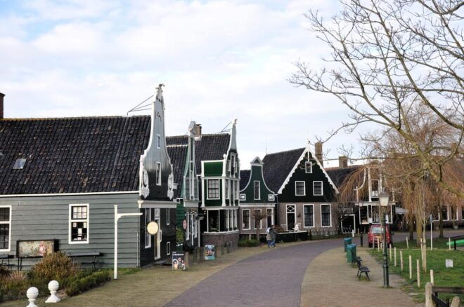 Keukenhof: Private Tulip & Windmill Tour With Cheese Tasting - Jacobs Hoeve Cheese Farm
