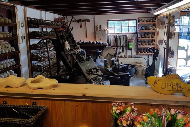 Keukenhof Skip-The-Line Tickets Countryside & Farm, Private Tour - Questions and Terms