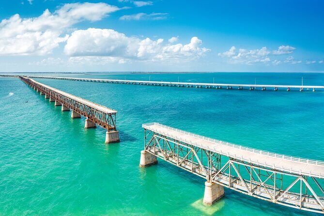 Key West Day Trip from Miami: Scenic Drive & Free Time - Transportation and Group Size