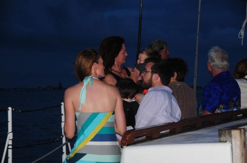 Key West: Live Christmas Holiday Music Cruise with Hot Cocoa - The Cruise Itself: Music, Lights, and Holiday Cheer