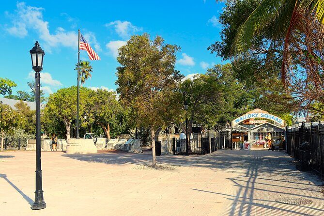 Key West Scavenger Hunt Walking Tour and Game - The Realities of the Experience