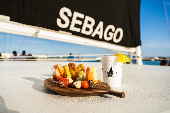Key West Sunset Sail With Full Bar, Live Music & Hors Doeuvres - Overview of Sunset Cruise