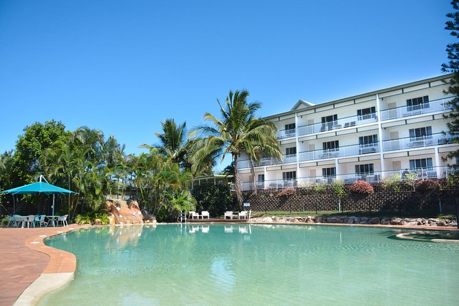 Kgari (Fraser Island) Explorer 2-Day Tour - Tour Guide and Accommodations