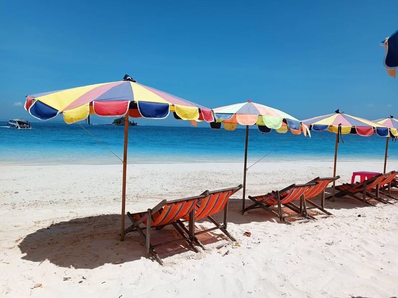 Khai Nai, Khai Nui, Khai Nok Island: Cat lover Tour by Speedboat - Koh Khai Nok: one more beach stop
