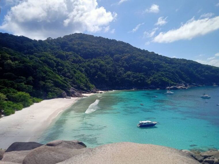 Khao Lak/Phuket: Similan by Speedcatamaran 16 People MAXIMUM - Inclusions and Amenities