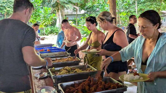 Khao Lak: Premium Tour to Surin Islands With Snorkel & Lunch - Frequently Asked Questions