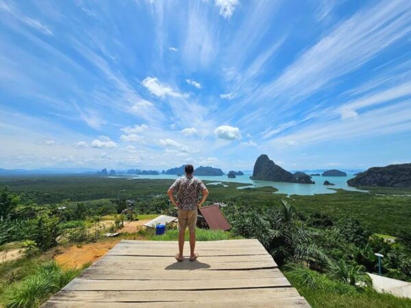 Khao Lak: Private Day Trip to James Bond Island & Koh Panyi - Suwan Khuha Temple