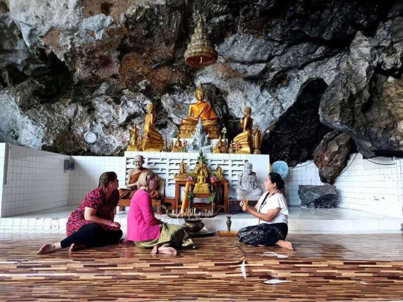 Khao Lak: Private Three Temples Tour - Dragon Cave Temple