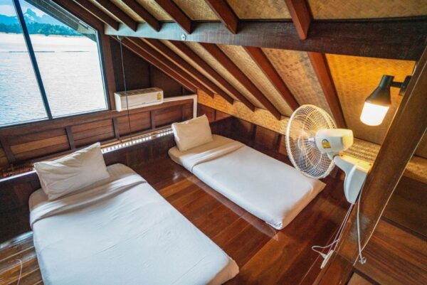 Khao Sok: Chiew Larn Lake Overnight Luxury Stay & Coral Cave - Common Questions