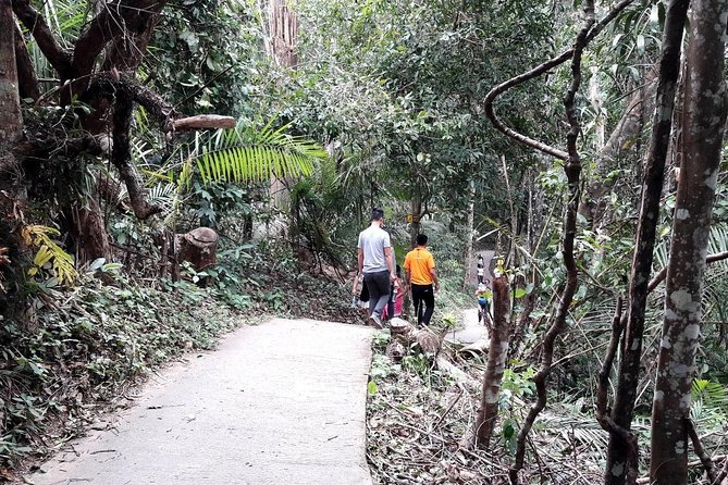 Khao Yai National Park Hiking Day Tour: Haew Narok and Haew Suwat - Expert Guides
