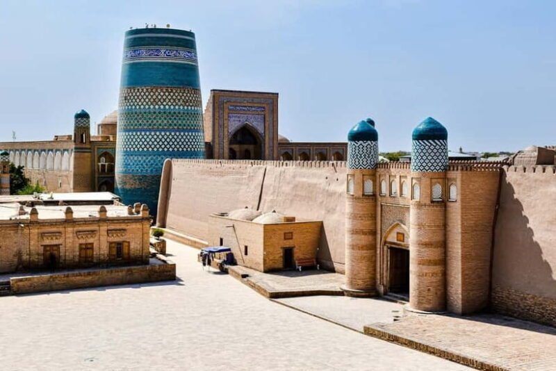 Khiva: Guided City Walking Tour with Local Guide - Good To Know