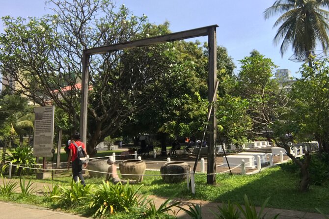 Khmer Rouge, Genocide Museum &Killing Field Tour - General Information