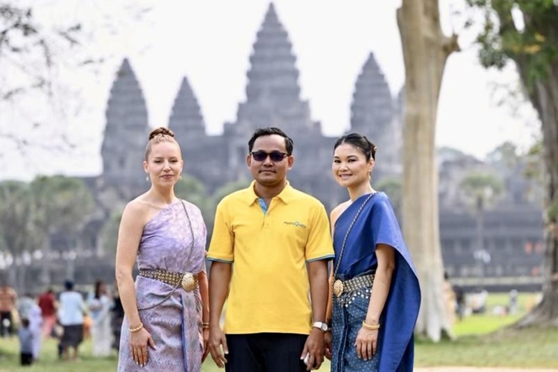 Khmer Traditional Costume Experience at Angkor Wat - What you are really booking