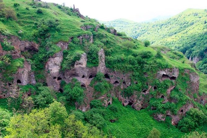 Khndzoresk Cave Town - Good To Know