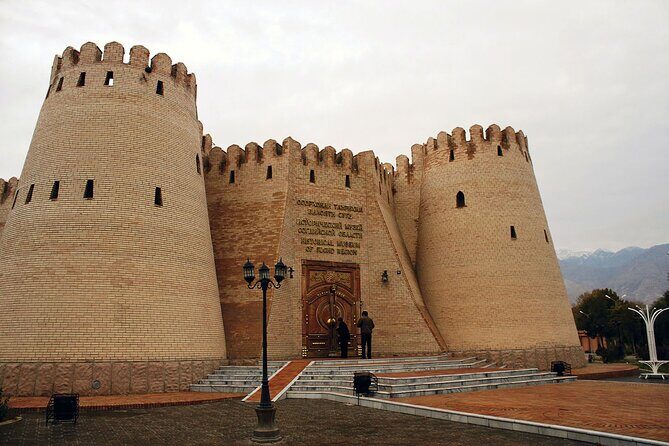 Khujand Private Day Tour from Tashkent - Exploring Khujand: A Private Day Tour from Tashkent