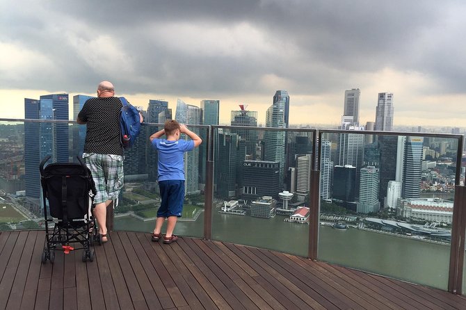 Kickstart Your Trip To Singapore With A Local: Private & Personalized - Experience the Vibrant Nightlife