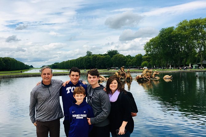 Kid-Friendly Private Guided Tour of Versailles Palace & Gardens - Meeting and Pickup