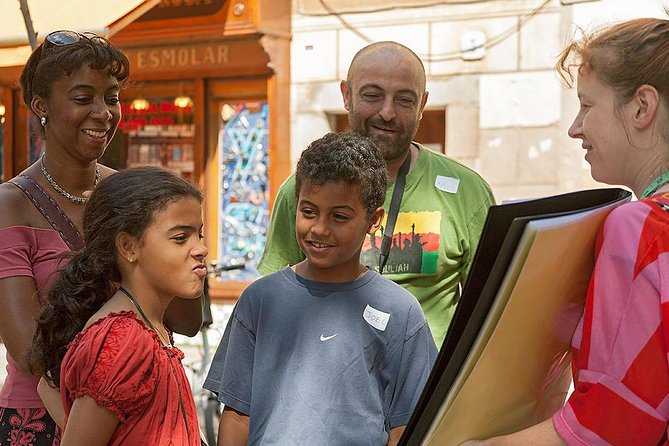 Kids and Family Gothic Quarter Walking Tour in English - Tour Details