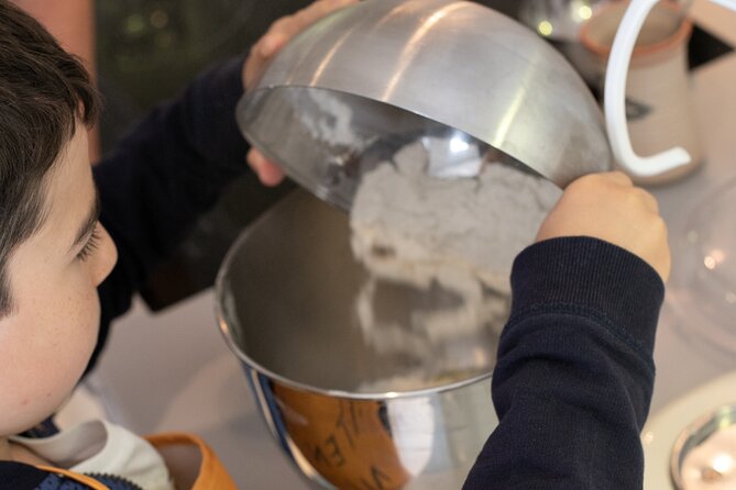 Kids in the Kitchen - Croissants Near Eiffel Tower - Location Details