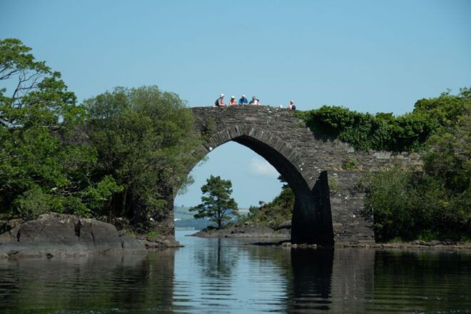 Killarney: Gap of Dunloe Walking and Boat Tour - Walking the Gap of Dunloe