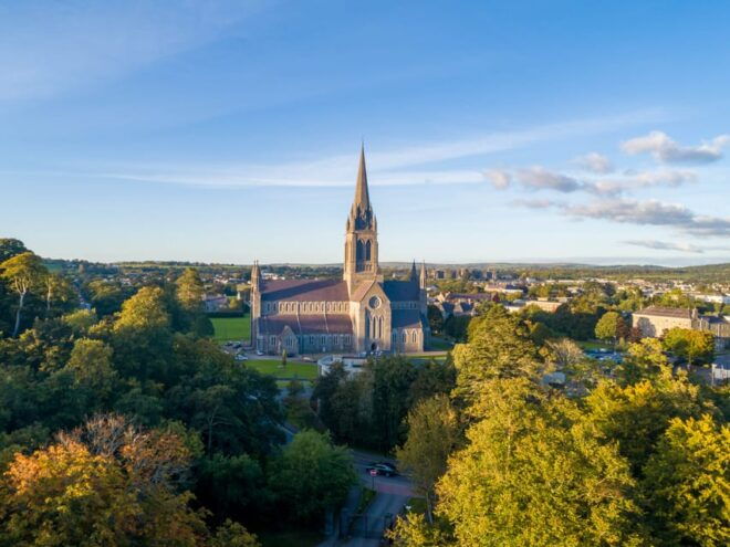 Killarney: Guided Tour With Afternoon Tea - Inclusions and Exclusions