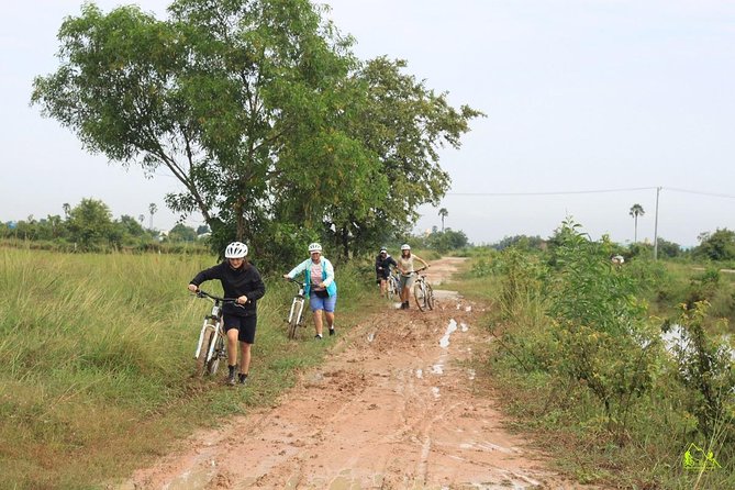 Killing Field & Paddy Rice Fields Bike Ride - Uncovering Local Traditions