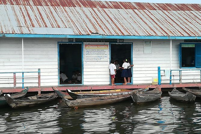 Killing Fields, War Museum and Floating Village ( Mechrey ) - Good To Know