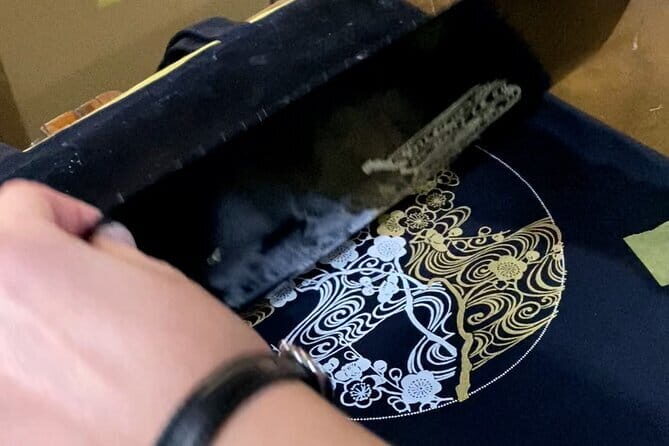 Kimono Art Workshop in Tokyo - Frequently Asked Questions