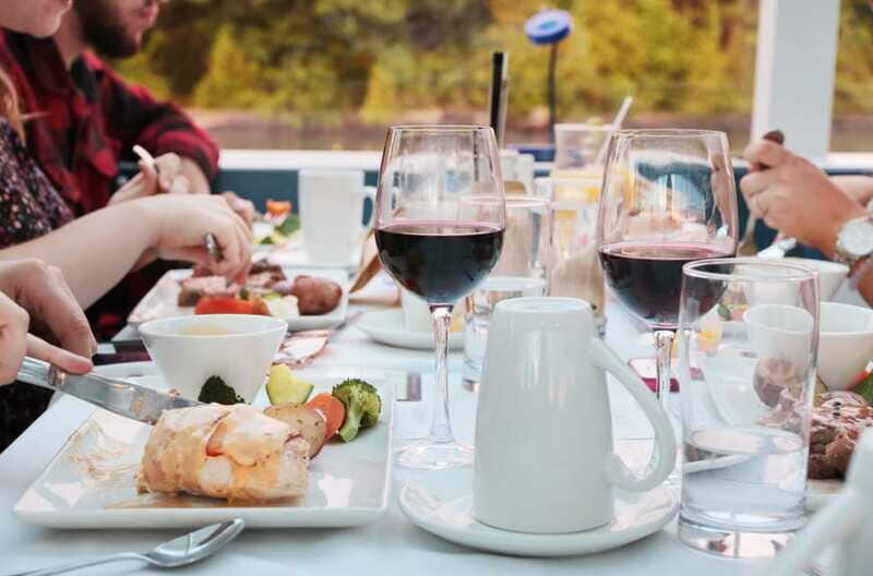 Kingston: Sunset Dinner Cruise - FAQs