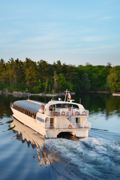 Kingston: Sunset Dinner Harbour Cruise - Cruise Highlights