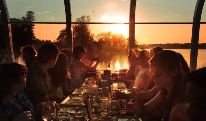 Kingston: Sunset Dinner Harbour Cruise - Meal Details