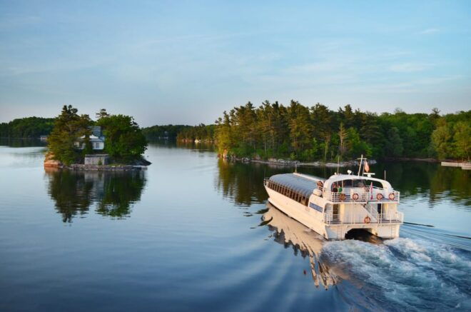Kingston: Sunset Dinner Harbour Cruise - Meeting Information